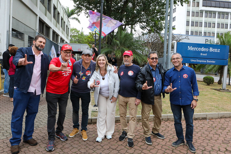 Prefeito presta contas do mandato na Mercedes-Benz, projeta futuro e defende continuidade do trabalho com apoio do presidente Lula