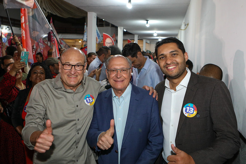 Prefeito de Diadema é defendido pelos ministros Nísia Trindade (Saúde), Margareth Menezes (Cultura), Camilo Santana (Educação), Fernando Haddad (Fazenda), Geraldo Alckmin (vice-presidente e Desenvolvimento), Márcio França (Empreendedorismo), Paulo Teixeira (Desenvolvimento Agrário), Luiz Marinho (Trabalho) e Alexandre Padilha (Relações Institucionais)