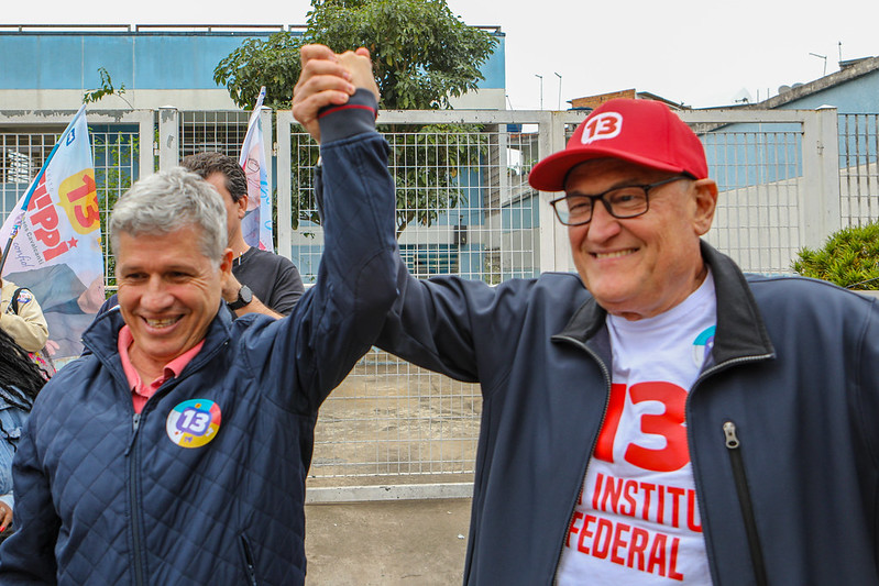 Prefeito de Diadema é defendido pelos ministros Nísia Trindade (Saúde), Margareth Menezes (Cultura), Camilo Santana (Educação), Fernando Haddad (Fazenda), Geraldo Alckmin (vice-presidente e Desenvolvimento), Márcio França (Empreendedorismo), Paulo Teixeira (Desenvolvimento Agrário), Luiz Marinho (Trabalho) e Alexandre Padilha (Relações Institucionais)